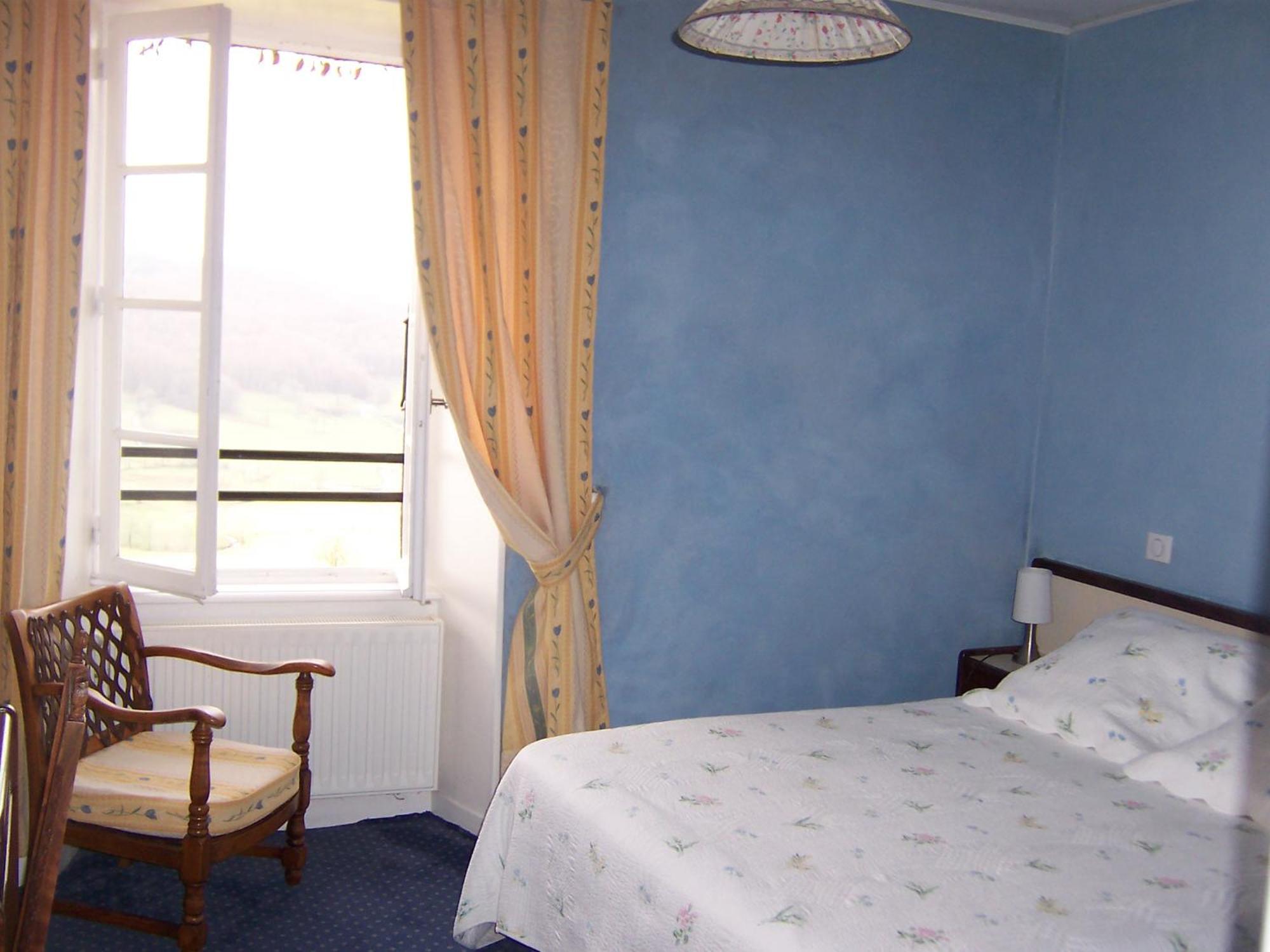 Auberge Hotel De Tournemire - Cantal Exteriör bild